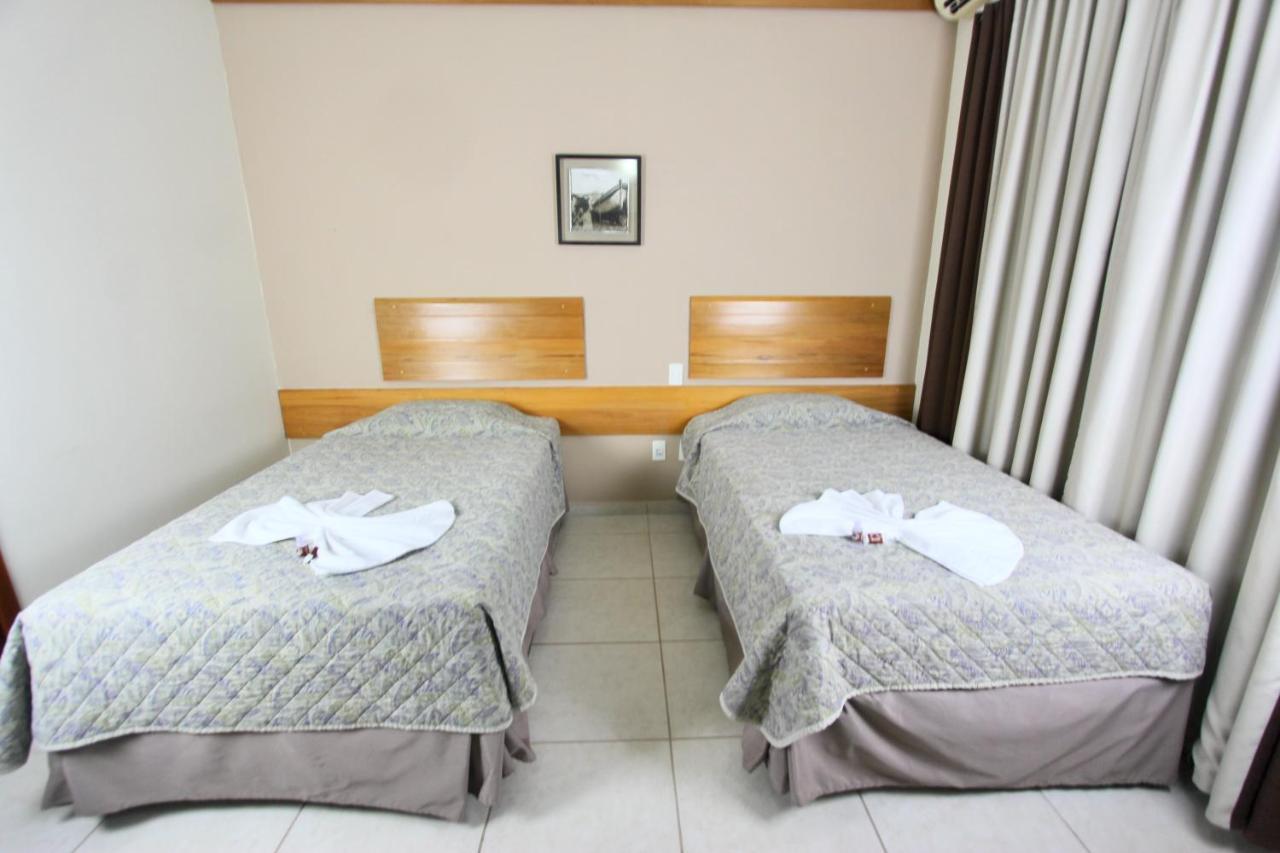 Prisma Plaza Hotel Taubaté Buitenkant foto