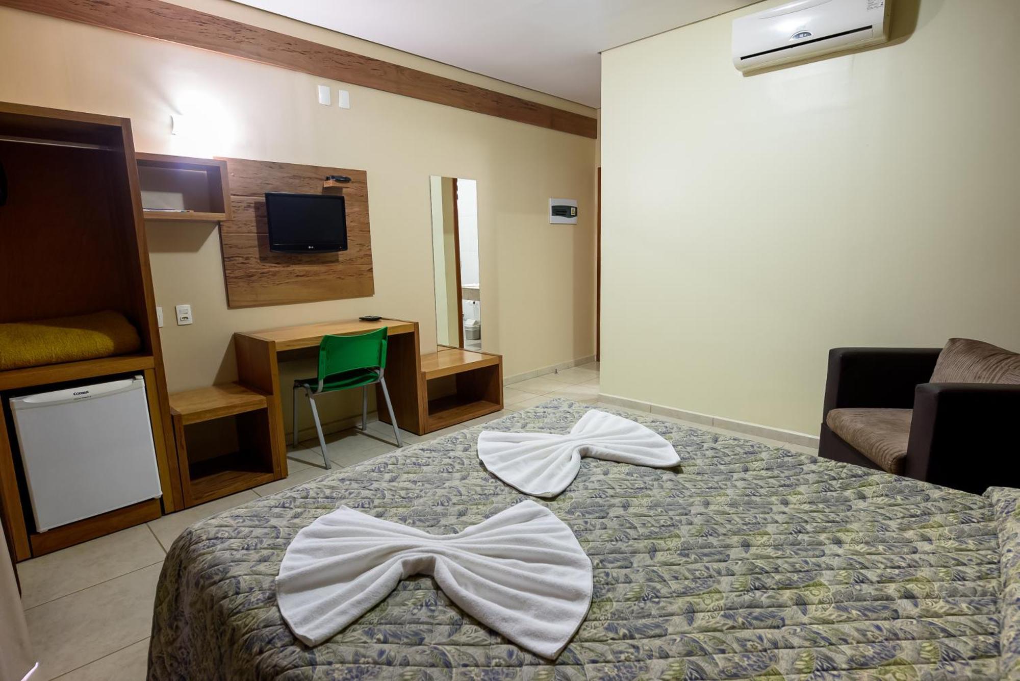 Prisma Plaza Hotel Taubaté Kamer foto